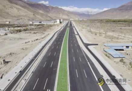 山南市跨江经济开发区主干道完成全线沥青铺筑工作 沥青网,sinoasphalt.com