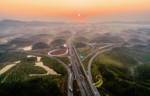广东：去年投超2000亿建公路水路 沥青网，sinoasphalt.com