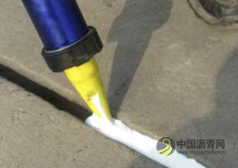 沥青路面裂缝的主要形式及修复 沥青网，sinoasphalt.com