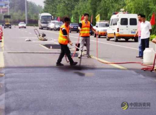 硅沥青路面修复剂在老旧路面网裂病害修复中的具体表现 沥青网，sinoasphalt.com
