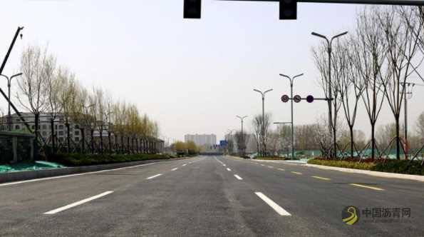 临沂高铁片区道路工程一标项目沥青上面层摊铺作业完成 沥青网，sinoasphalt.com