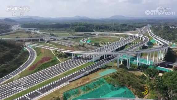 从南到北 从东到西 每一条高速公路都是一个中国故事 沥青网，sinoasphalt.com