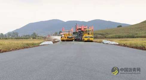 “蒲烟高速”项目第07工区辅道路面层沥青下面层施工持续向前推进 沥青网，sinoasphalt.com