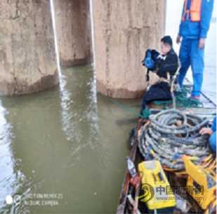 玻纤套筒水下防腐加固技术 沥青网，sinoasphalt.com