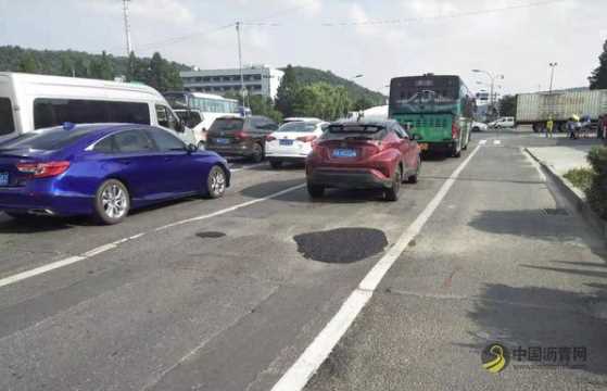 沥青路面快速修补固化通车 沥青网，sinoasphalt.com