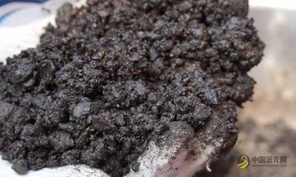 腾冲公路分局开展沥青RAP料再生冷补剂材料铺筑试验  沥青网，sinoasphalt.com