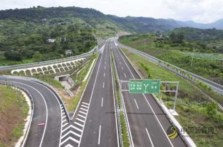 万州城市环线高速公路沥青路面摊铺完成 将于9月正式通车 沥青网，sinoasphalt.com