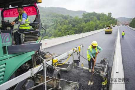 万州城市环线高速公路沥青路面摊铺完成 将于9月正式通车 沥青网，sinoasphalt.com