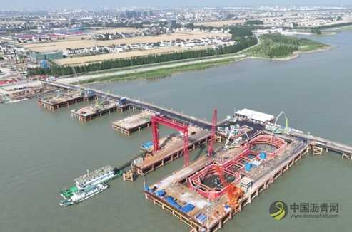 张靖皋长江大桥南航道桥辅塔承台首层混凝土浇筑完成 沥青网，sinoasphalt.com