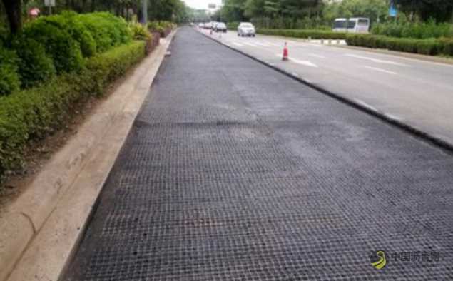 水泥混凝土路面白改黑加铺沥青面层施工工艺 沥青网，sinoasphalt.com