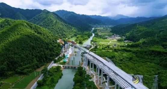 武深联络线进入沥青路面摊铺阶段，计划2024年建成通车 沥青网，sinoasphalt.com