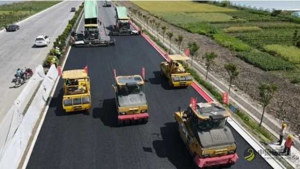 南通绕城高速进入沥青大面积摊铺阶段 沥青网，sinoasphalt.com