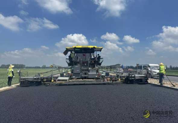 全线首家!第二工程公司兰太高速三标项目主线沥青上面层施工圆满完成 沥青网,sinoasphalt.com